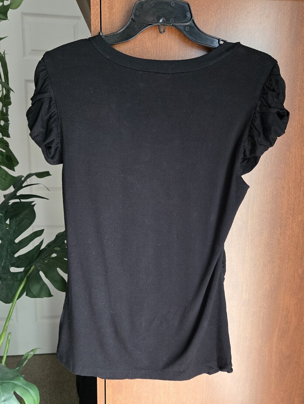Cable & Gauge Black Scoop Neck Puff Sleeve Top - Picture 2 of 4